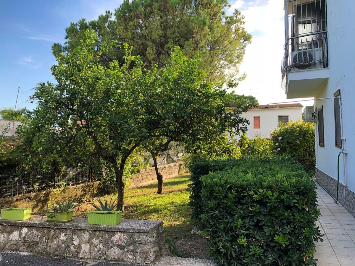 La Maison De Daniele Et Maria Apartamento Fontane Bianche Exterior foto